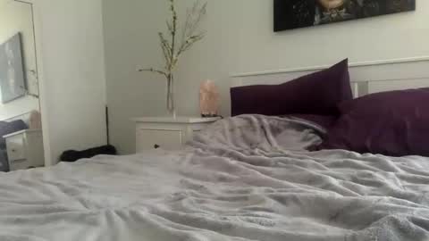 LilMissSpanks online show from April 20, 2026, 6:42 pm