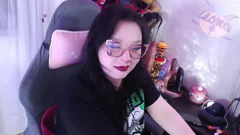 Lilo  online show from October 2, 2025, 1:51 pm