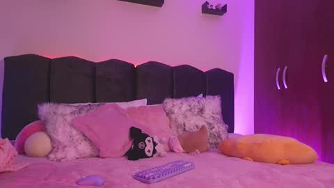 Snapshot of lilou_albrecht chatting on February 24, 2026, 11:52 am Lilou online show from February 24, 2026, 11:52 am