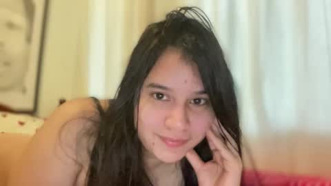 lilprincessxoxo_ online show from December 19, 2025, 5:53 pm