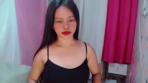 Snapshot of lilsweet_marie chatting on November 23, 2025, 12:38 pm Lilsweet marie online show from November 23, 2025, 12:38 pm