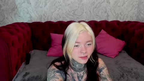 Snapshot of lilu_kayden chatting on January 27, 2025, 4:33 pm Little slave Kayden online show from January 27, 2025, 4:33 pm