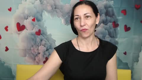 Snapshot of lilugrants chatting on January 19, 2025, 10:17 pm lilugrants online show from January 19, 2025, 10:17 pm