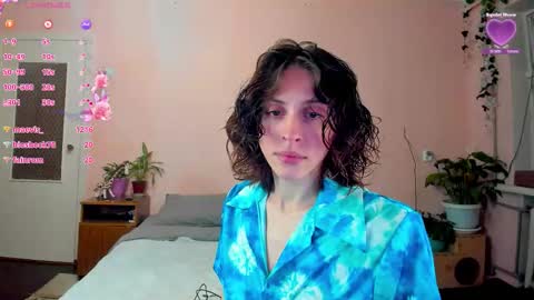 Snapshot of lily__love chatting on September 28, 2025, 2:11 pm LILY online show from September 28, 2025, 2:11 pm