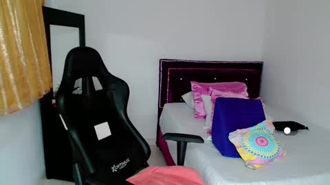 LILYB online show from January 12, 2025, 3:28 am