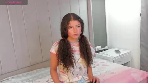 lily_cherry0 online show from March 6, 2025, 1:57 pm