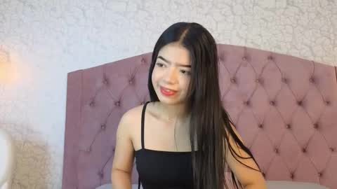 Snapshot of lily_doll_ chatting on September 19, 2025, 11:22 am Eva online show from September 19, 2025, 11:22 am