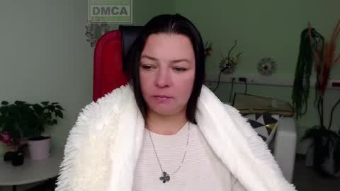 Snapshot of lily_flower7_ chatting on September 26, 2025, 4:49 am Lily online show from September 26, 2025, 4:49 am