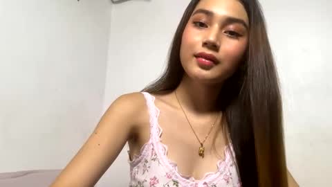 Snapshot of lily_ford_ chatting on May 9, 2026, 6:18 am Raelynn online show from May 9, 2026, 6:18 am