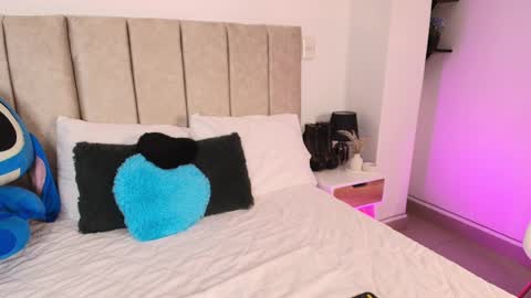 Snapshot of lily_greey chatting on February 11, 2025, 3:40 am Lily online show from February 11, 2025, 3:40 am