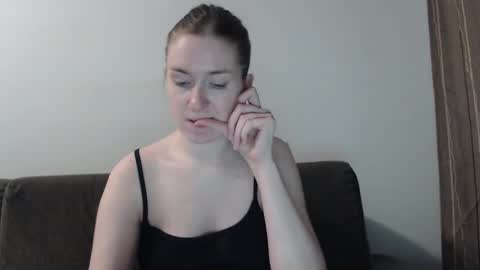 Snapshot of lily_love_x chatting on March 4, 2025, 2:17 am lily_love_x online show from March 4, 2025, 2:17 am