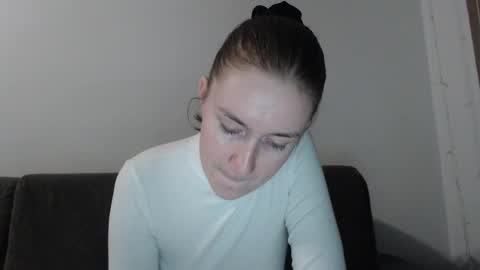 Snapshot of lily_love_x chatting on November 10, 2025, 10:09 pm lily_love_x online show from November 10, 2025, 10:09 pm