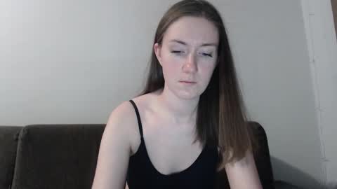 lily_love_x online show from November 27, 2025, 3:52 am