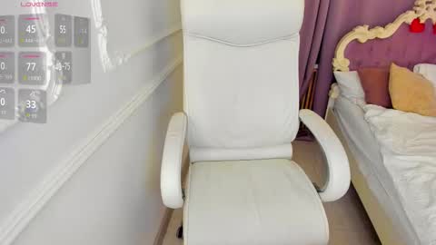 Lily online show from February 16, 2026, 12:29 am