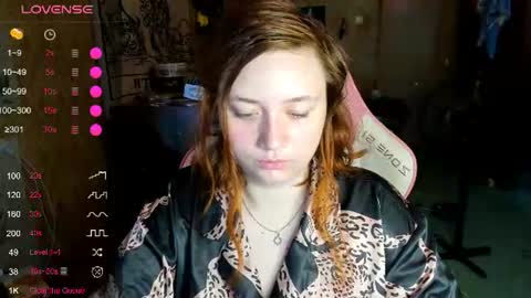 Snapshot of lily_shamy chatting on July 6, 2026, 10:12 am Alice online show from July 6, 2026, 10:12 am