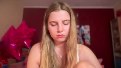 Lily online show from May 24, 2026, 6:46 pm