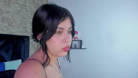 LilyWoodz online show from November 17, 2025, 7:19 pm