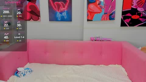 Snapshot of lilybrilly chatting on May 22, 2026, 4:19 am Lily online show from May 22, 2026, 4:19 am