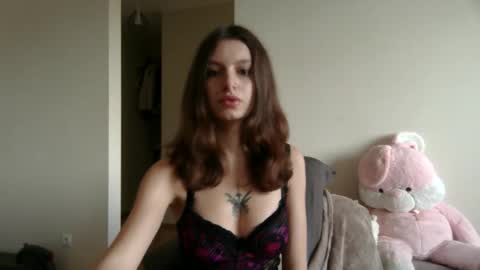 Snapshot of lilycandy_ chatting on October 20, 2025, 10:05 am lilycandy_ online show from October 20, 2025, 10:05 am