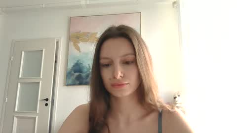Snapshot of lilycandy_ chatting on May 29, 2026, 10:35 am lilycandy_ online show from May 29, 2026, 10:35 am