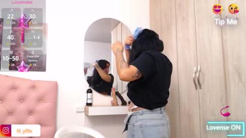 lilyfox23 online show from January 17, 2026, 12:32 pm