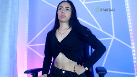 Snapshot of lilylouisee_ chatting on January 10, 2025, 1:52 pm Liliana louise online show from January 10, 2025, 1:52 pm