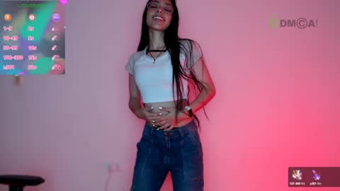 Snapshot of lilylouisee_ chatting on February 26, 2025, 4:24 pm Liliana louise online show from February 26, 2025, 4:24 pm