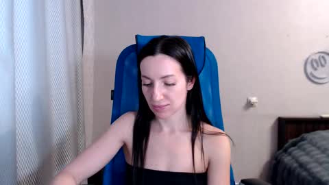 Lily online show from December 12, 2024, 9:30 am