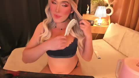 IM YOUR TRUE GODESS Lilymonstercock online show from June 25, 2026, 5:12 am