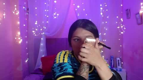 Snapshot of lilymoon_018 chatting on July 7, 2026, 2:21 pm lilymoon_018 online show from July 7, 2026, 2:21 pm