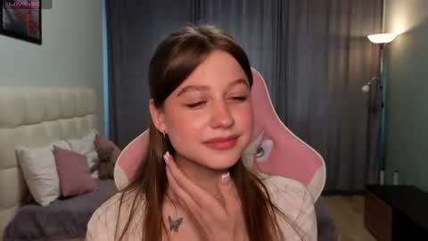 Lily online show from June 17, 2026, 9:01 am