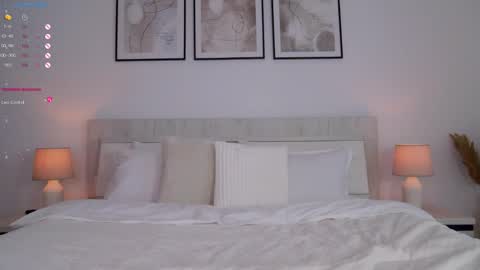 Lily online show from February 1, 2025, 10:37 am