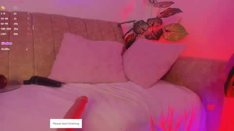 Lily  online show from November 19, 2025, 9:31 am