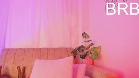 Lily  online show from June 2, 2026, 9:44 am