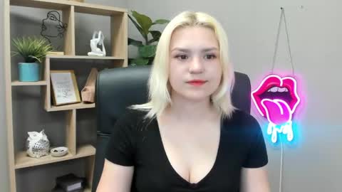 Lily online show from May 21, 2026, 6:31 am