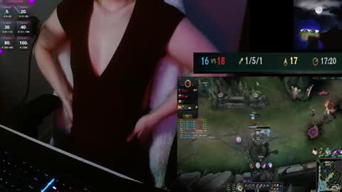 Lily Rone online show from November 14, 2025, 12:37 pm