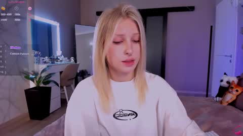 Snapshot of lilyvibe chatting on February 10, 2025, 6:03 pm Lily online show from February 10, 2025, 6:03 pm