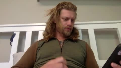 Snapshot of limitlesschris chatting on October 27, 2025, 1:37 pm Chris online show from October 27, 2025, 1:37 pm