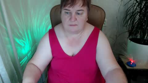 Snapshot of limonka_fire chatting on January 6, 2025, 9:43 pm Limonka Fire online show from January 6, 2025, 9:43 pm
