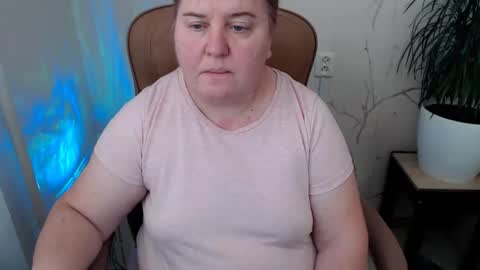 Snapshot of limonka_fire chatting on January 11, 2025, 12:29 pm Limonka Fire online show from January 11, 2025, 12:29 pm