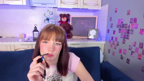 Snapshot of lina_blueeyed chatting on December 11, 2024, 2:22 pm Lina blueeyed GMT3 1100-1700 Mon Wed Thu Sat Sun online show from December 11, 2024, 2:22 pm