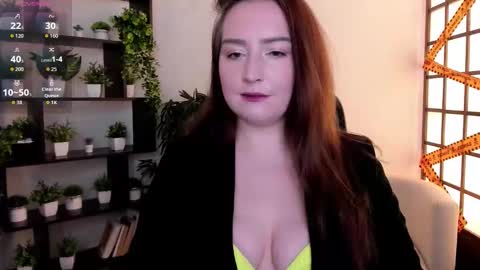 Lina online show from November 13, 2025, 2:54 am