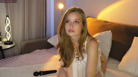 Kriss and Lina online show from June 14, 2026, 5:09 am
