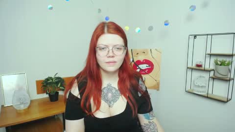 lina_ri online show from April 18, 2026, 1:37 pm