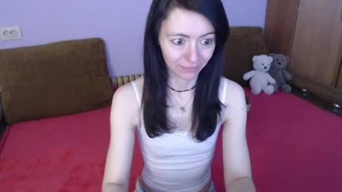 Snapshot of lina_rouge_ chatting on April 6, 2026, 3:48 am Lina Rouge online show from April 6, 2026, 3:48 am