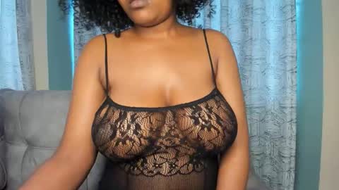 Snapshot of lina_sexy58 chatting on November 12, 2025, 11:10 am lina sexy58 online show from November 12, 2025, 11:10 am