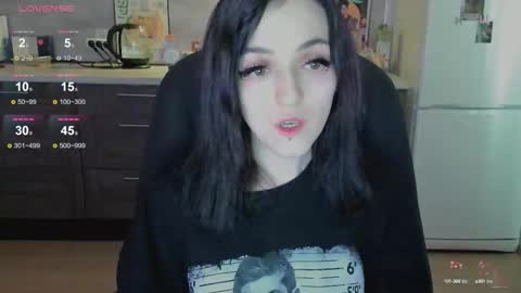 Snapshot of lina_tyaan chatting on October 1, 2025, 8:20 am Lina 3 1715622743 online show from October 1, 2025, 8:20 am