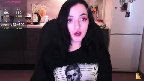 Snapshot of lina_tyaan chatting on November 11, 2025, 7:19 am Lina 3 1715622743 online show from November 11, 2025, 7:19 am