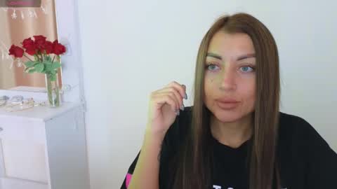 Linaaa moon online show from February 24, 2025, 7:33 am