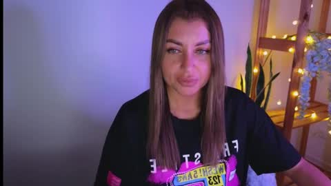 Linaaa moon online show from March 3, 2025, 12:59 am